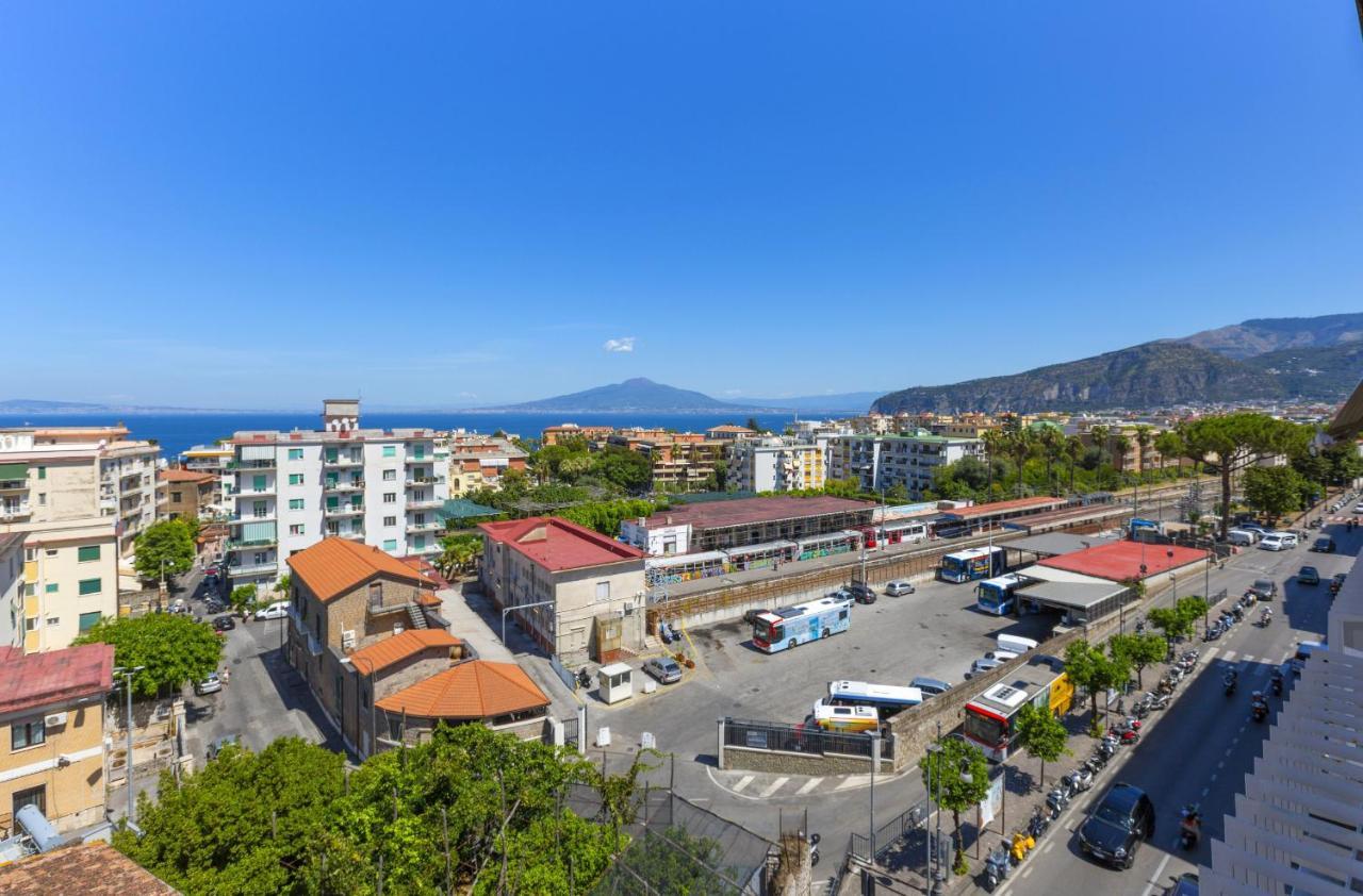 Amore Rentals - Appartamento Cielomare Sorrent Exterior foto